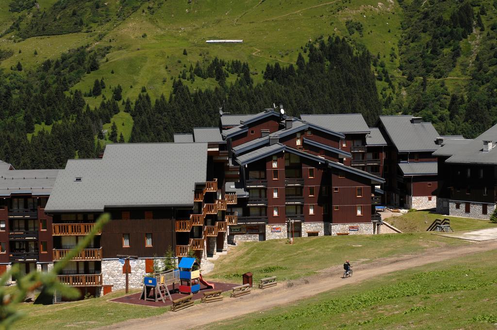 Résidence Odalys Le Hameau du Mottaret Méribel Esterno foto